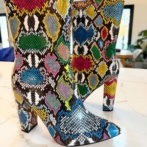 NEW Rumbidzo Rainbow Faux Snake Skin Heel Ankle Boots Women's 10